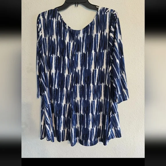 Catherines Tunic Top Womens 1X Blue 3/4 Sleeve Casual Basic Stretchy V-Neck - Picture 10 of 10